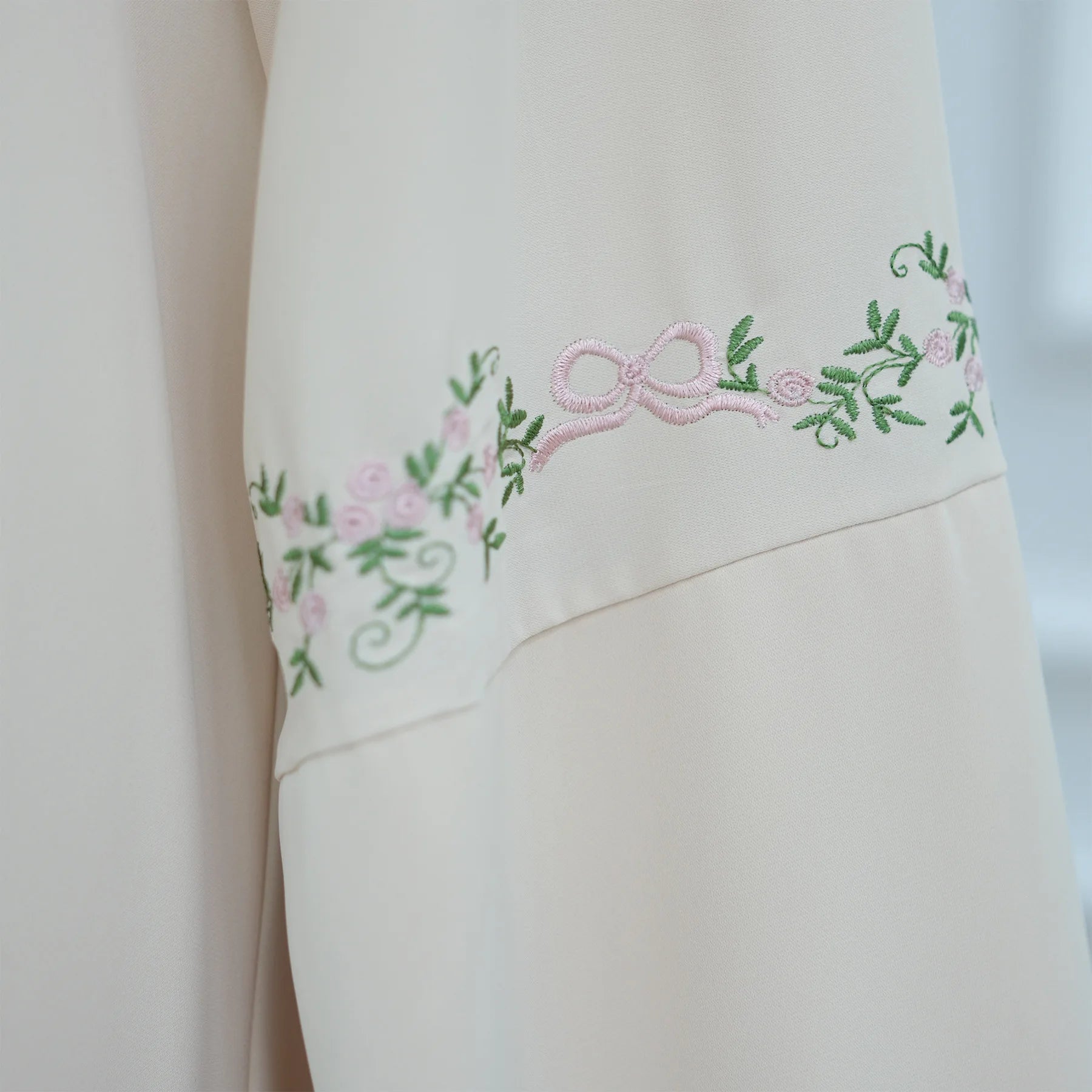 2025 Women's Dresses Embroidery Luxury Abaya Dubai Womens Clothing Front Open Abaya and Hijab 2 Piece Set Islamic Clothing