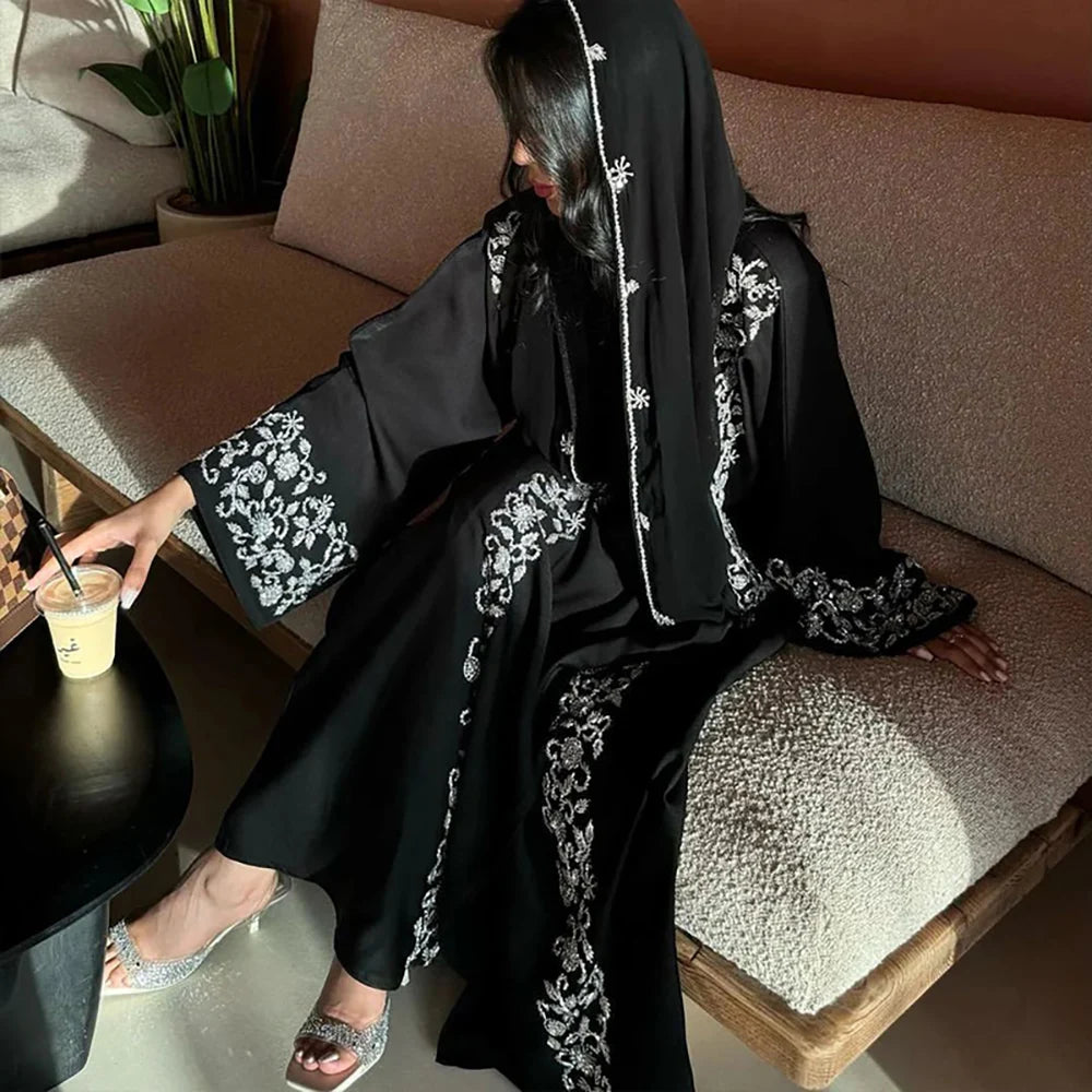 Dubai Abaya Wholesale Kaftan Embroidery Hijab Luxury Beaded Muslim Abaya for Women Dress French Gold Embellished Open Abaya