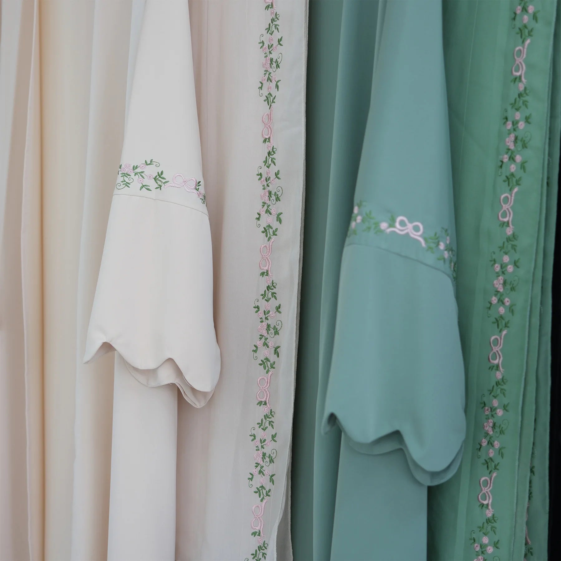 2025 Women's Dresses Embroidery Luxury Abaya Dubai Womens Clothing Front Open Abaya and Hijab 2 Piece Set Islamic Clothing