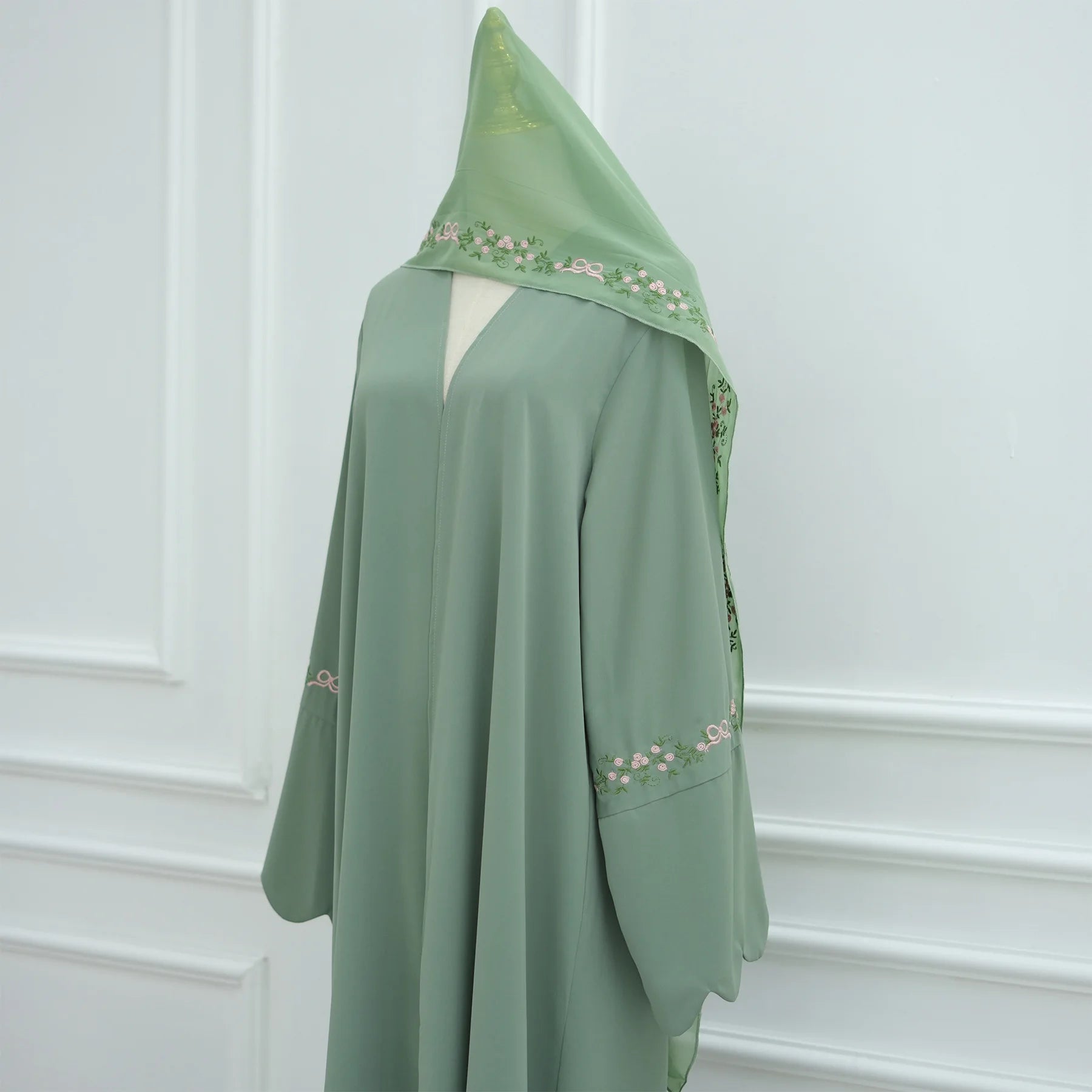 2025 Women's Dresses Embroidery Luxury Abaya Dubai Womens Clothing Front Open Abaya and Hijab 2 Piece Set Islamic Clothing